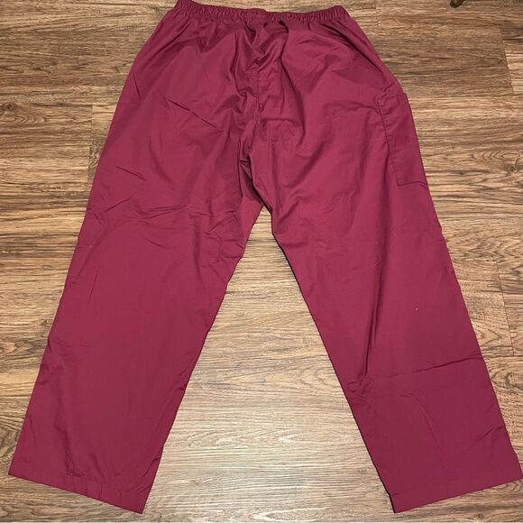 Spread Good Cheer Wine Burgundy Scrub Uniform Pants Size 2XL - Picture 8 of 9